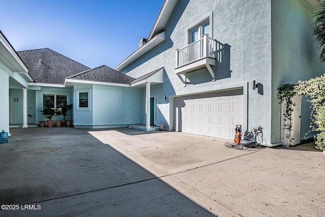 1348 Rowland Dr, Saint Helena Island, SC 29920 - view of front of home featuring a garage and a balcony