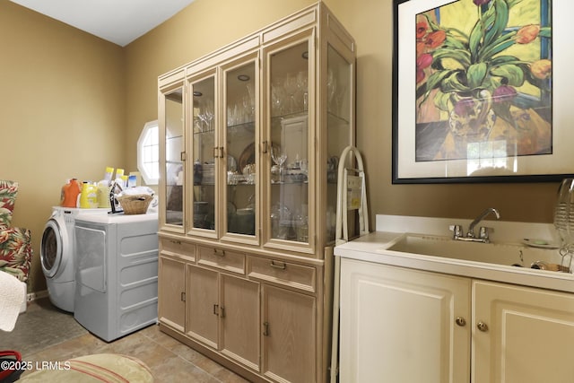 283 Seabrook Dr, Hilton Head Island, SC 29926 - clothes washing area featuring washer and clothes dryer and light tile patterned floors