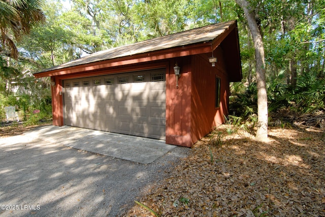 view of detached garage