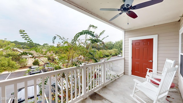 balcony with ceiling fan