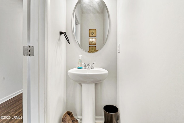 32 Chinquapin St, Beaufort, SC 29906 - bathroom featuring wood finished floors and baseboards