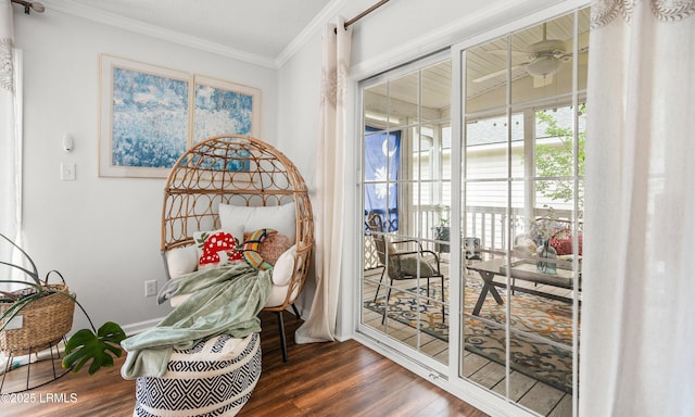 10 Rockville Way, Beaufort, SC 29902 - detailed view of wood finished floors and ornamental molding