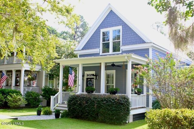 10 Hayek St, Beaufort, SC 29907 - view of front of house with a porch