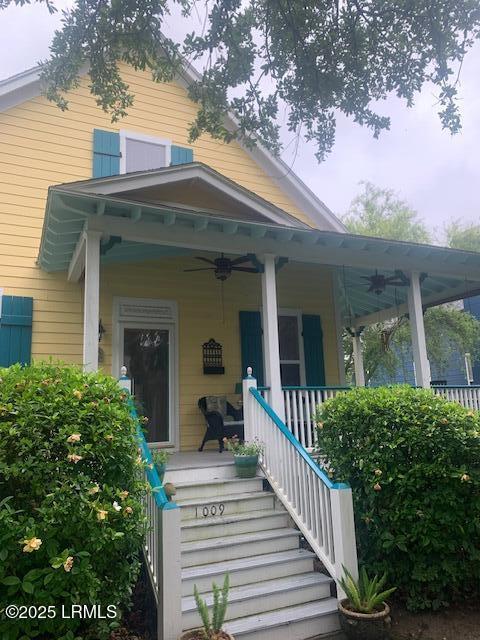1009 9th St, Port Royal, SC 29935 - doorway to property featuring ceiling fan and a porch