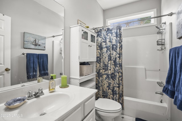 1009 9th St, Port Royal, SC 29935 - bathroom with shower / bath combo with shower curtain and vanity
