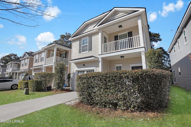 view of front of property with a front lawn