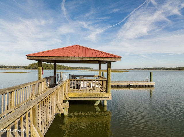 34 Old Smugglers Wharf Rd, Saint Helena Island, SC 29920