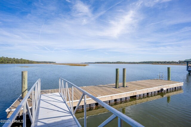 34 Old Smugglers Wharf Rd, Saint Helena Island, SC 29920