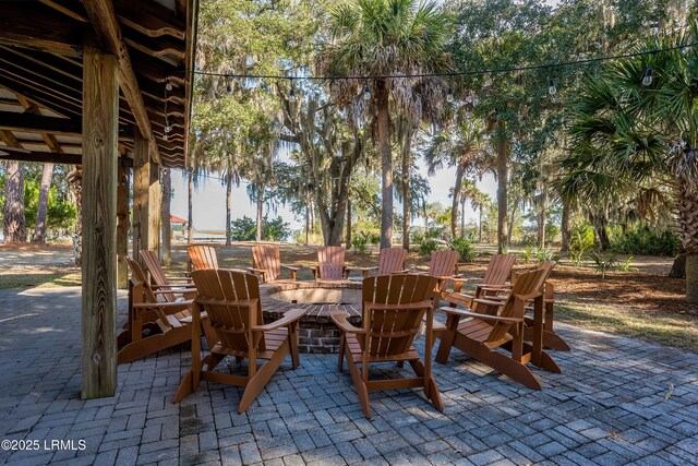 34 Old Smugglers Wharf Rd, Saint Helena Island, SC 29920