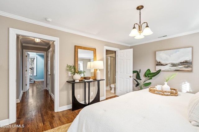 bedroom with visible vents, baseboards, ornamental molding, dark wood-style flooring, and an inviting chandelier