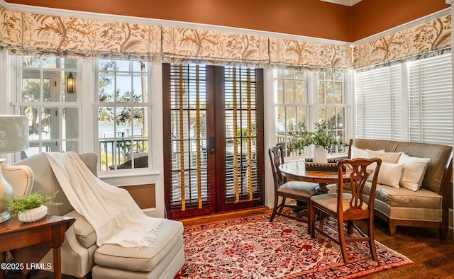 sitting room with hardwood / wood-style floors