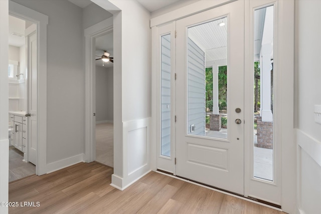 41 Fairfield Rd, Beaufort, SC 29907 - entryway featuring ceiling fan, baseboards, and light wood finished floors