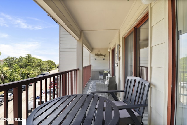40 Folly Field Rd Unit 340, Hilton Head Island, SC 29928 - view of balcony