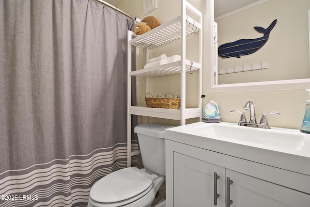 40 Folly Field Rd Unit 340, Hilton Head Island, SC 29928 - full bath featuring vanity and curtained shower
