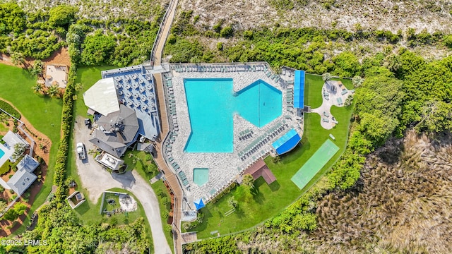 40 Folly Field Rd Unit 340, Hilton Head Island, SC 29928 - bird's eye view of a pool