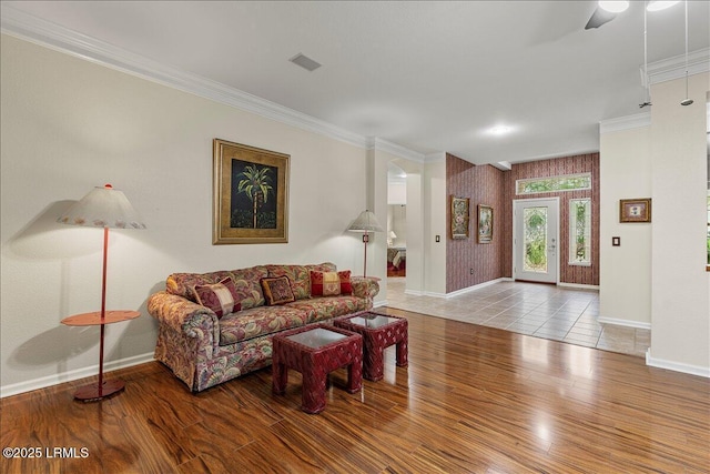 10 Screven Ct, Bluffton, SC 29909 - living area with baseboards, wood finished floors, crown molding, and a ceiling fan
