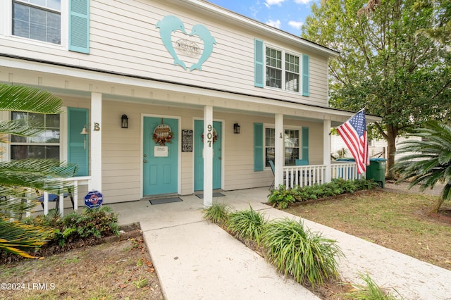 view of front facade featuring covered porch