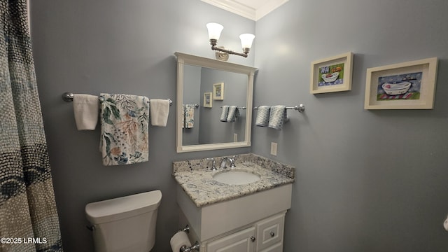 159 Beach Club Villa Dr Unit 159, Fripp Island, SC 29920 - full bath with crown molding and vanity