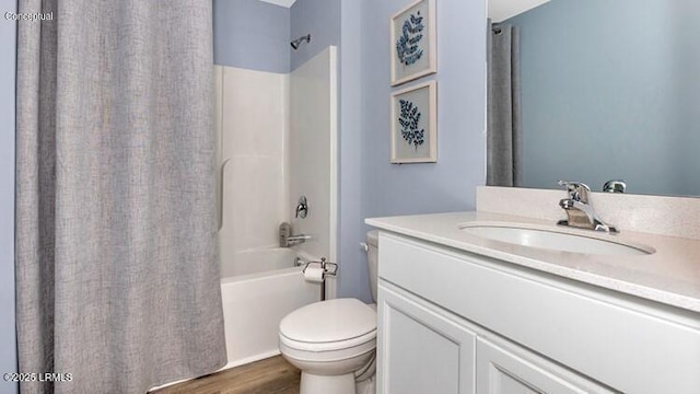 5 Veil Dr, Ridgeland, SC 29936 - full bathroom with vanity, shower / bathtub combination with curtain, and wood finished floors