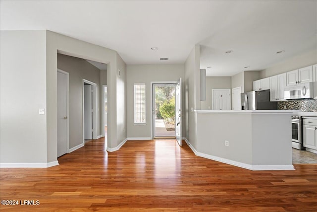 entryway with light wood-type flooring