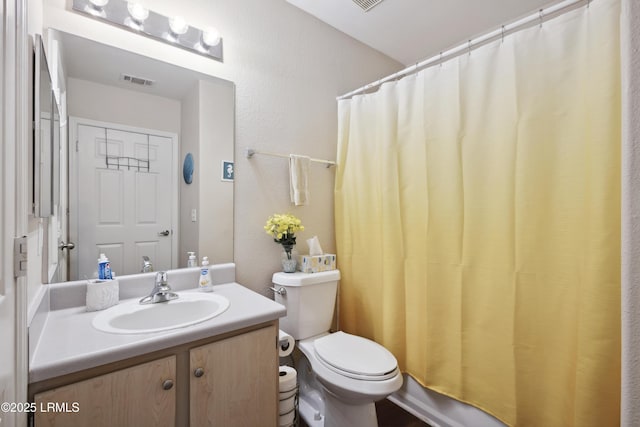 897 Fording Island Rd Unit 2708, Bluffton, SC 29910 - bathroom featuring vanity, toilet, a textured wall, and a shower with curtain