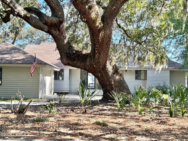 193 Pleasant Point Dr, Beaufort, SC 29907 - photo 2