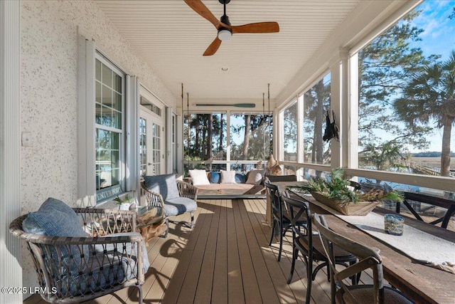 deck with ceiling fan