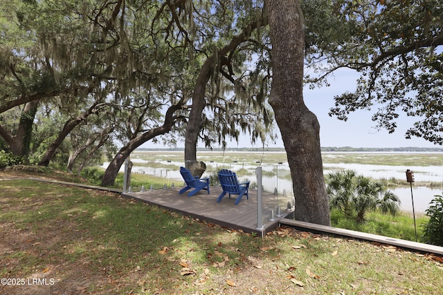 1413 Pigeon Point Rd, Beaufort, SC 29902 - view of yard featuring a water view