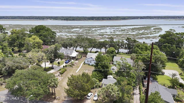 1413 Pigeon Point Rd, Beaufort, SC 29902 - aerial perspective of suburban area with property boundaries highlighted and a large body of water
