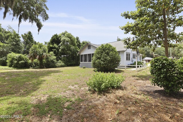 1413 Pigeon Point Rd, Beaufort, SC 29902 - view of yard