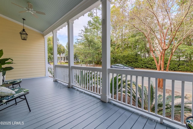 deck with a ceiling fan