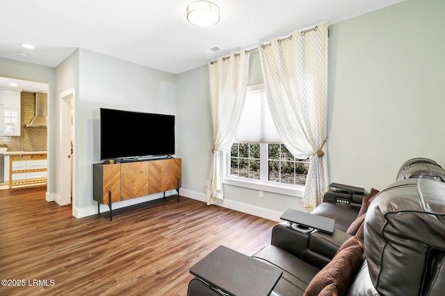 39 Barrington Ave, Bluffton, SC 29910 - living area featuring baseboards, visible vents, and wood finished floors