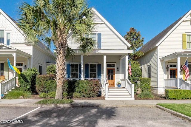 7 Canton Row, Beaufort, SC 29906 - view of front of property with covered porch