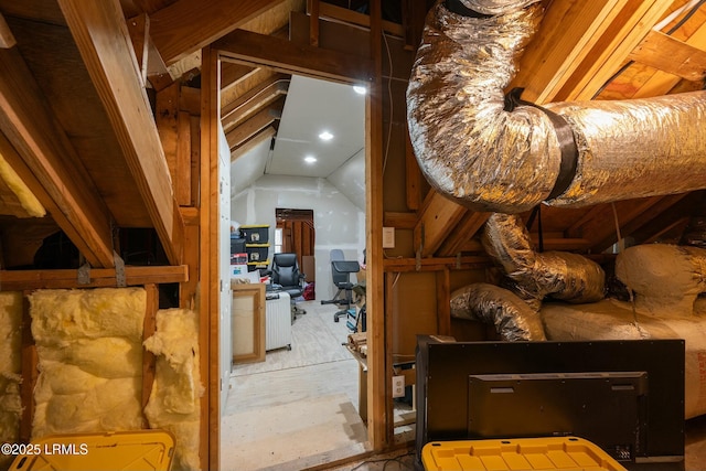 277 Pleasant Point Dr, Beaufort, SC 29907 - interior space