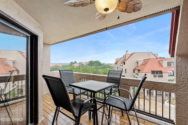 13 Harbourside Ln Unit 7170, Hilton Head Island, SC 29928 - balcony featuring a ceiling fan