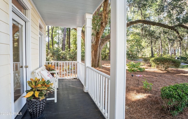 view of patio featuring covered porch