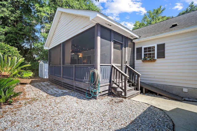 3 Stono Ct, Beaufort, SC 29902 - rear view of property featuring a sunroom, crawl space, and a shingled roof