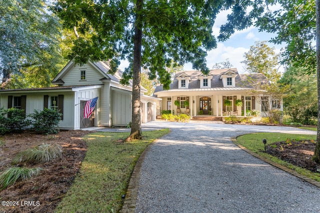 view of front facade featuring covered porch