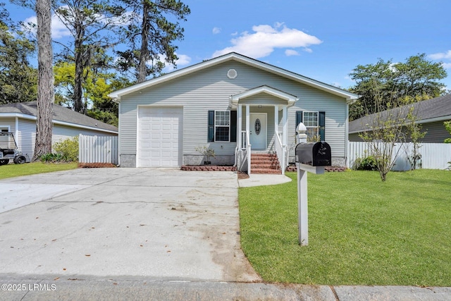 47 River Tree Cir, Bluffton, SC 29910 - bungalow featuring fence, driveway, and a front lawn