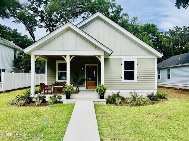 2017 Lafayette St, Beaufort, SC 29902 - property entrance featuring ceiling fan