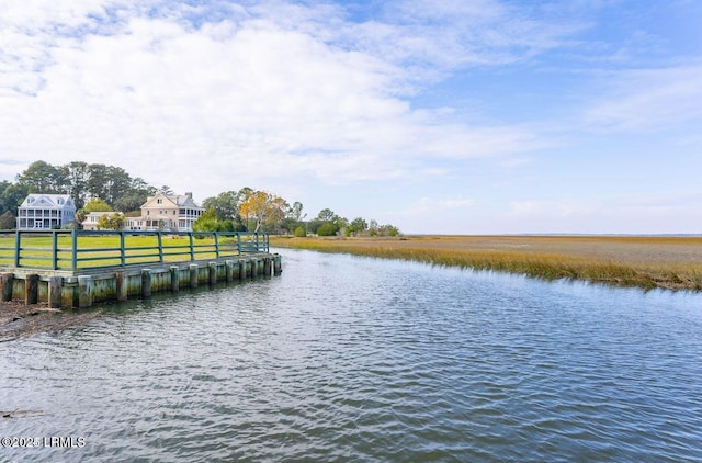 6 Tiller Island Dr, Beaufort, SC 29907