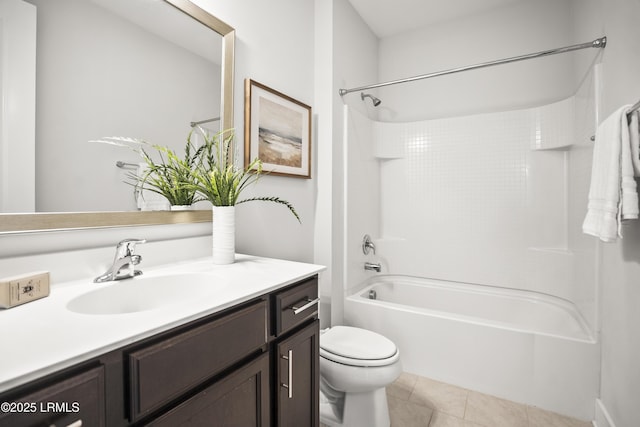 135 Danbridge Ct, Bluffton, SC 29910 - full bath featuring vanity, shower / washtub combination, and tile patterned flooring