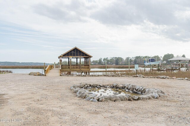 81 Petigru Dr, Beaufort, SC 29902