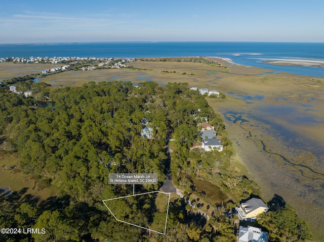 Listing photo 2 for 74 Ocean Marsh Ln, Harbor Island SC 29920