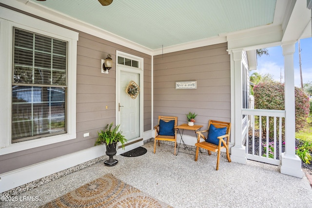 doorway to property with covered porch