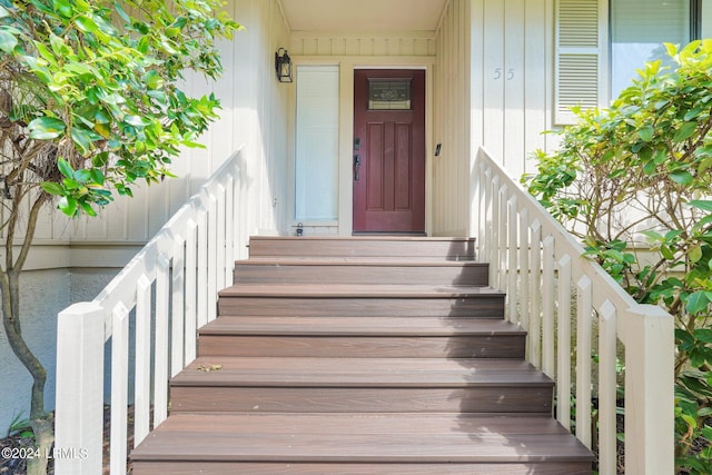 view of entrance to property