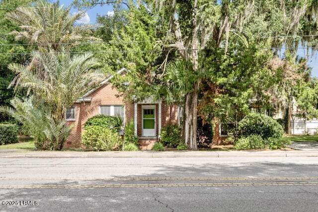 513 Ribaut Rd, Beaufort, SC 29902 - photo 2