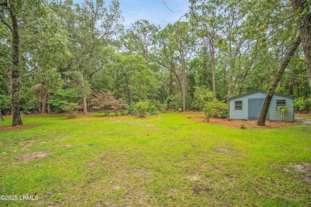 21 Planters Cir, Beaufort, SC 29907 - view of grassy yard with an outdoor structure