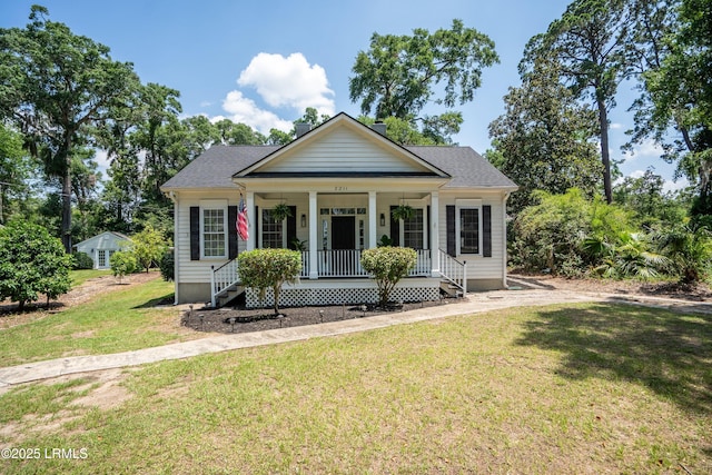 2211 Wilson Dr, Beaufort, SC 29902 - greek revival inspired property with a porch and a front lawn