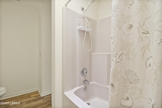 5 Gumtree Rd Unit I-32, Hilton Head Island, SC 29926 - full bathroom featuring wood finished floors and shower / bath combo with shower curtain